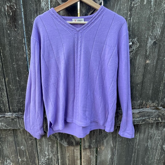 Purple Vintage V neck Sweater - Picture 4 of 5